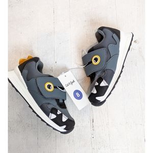 Boys gray shark sneakers